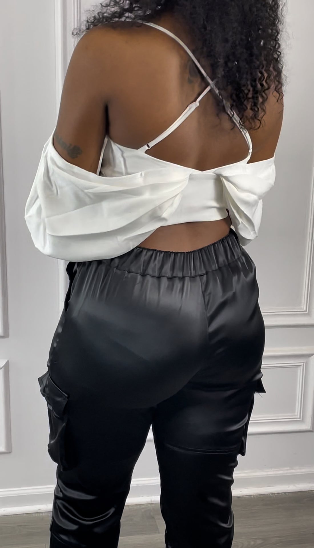 Chance deep v off shoulder Crop top